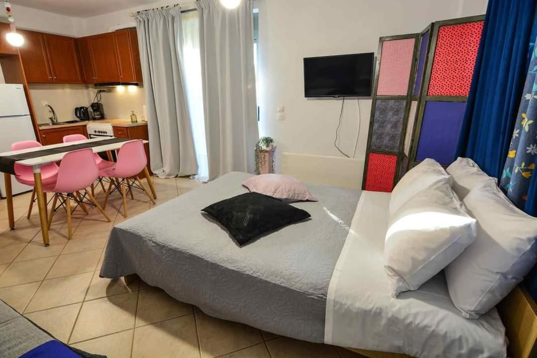 Theoni'S Apartments Xylokastro Luaran gambar