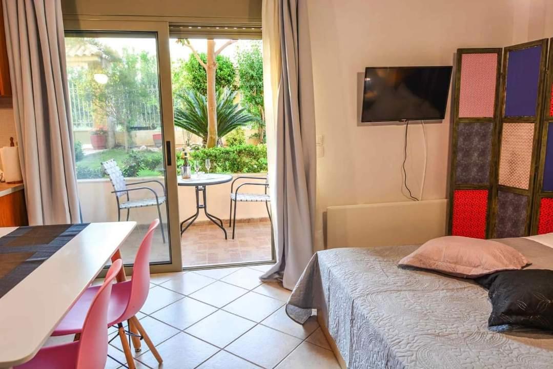 Theoni'S Apartments Xylokastro Luaran gambar