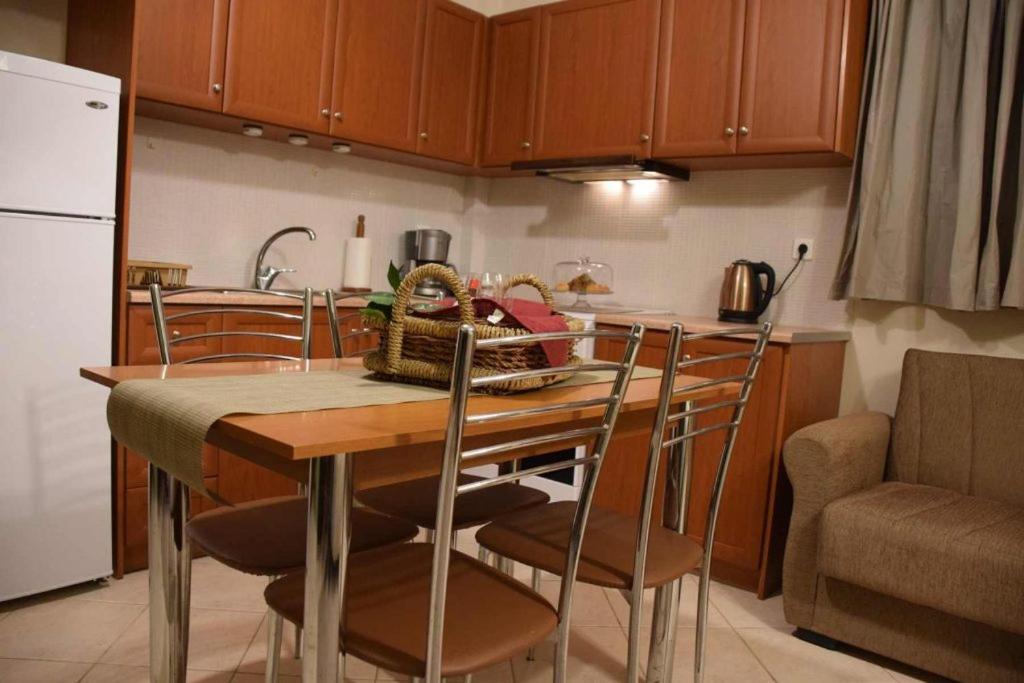Theoni'S Apartments Xylokastro Luaran gambar