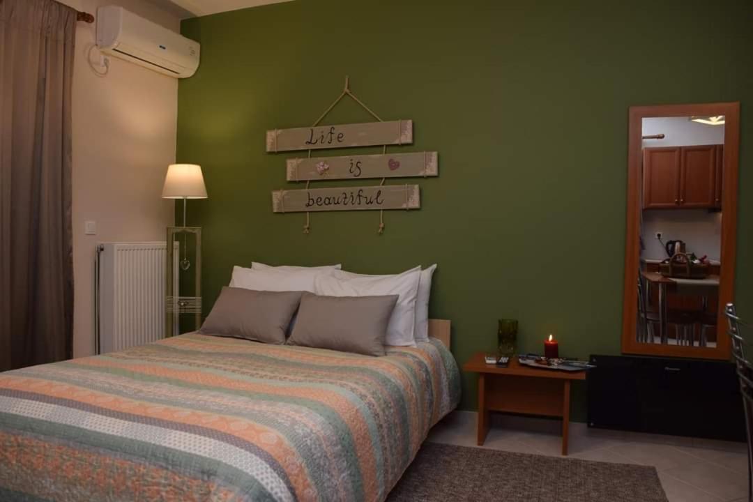 Theoni'S Apartments Xylokastro Luaran gambar