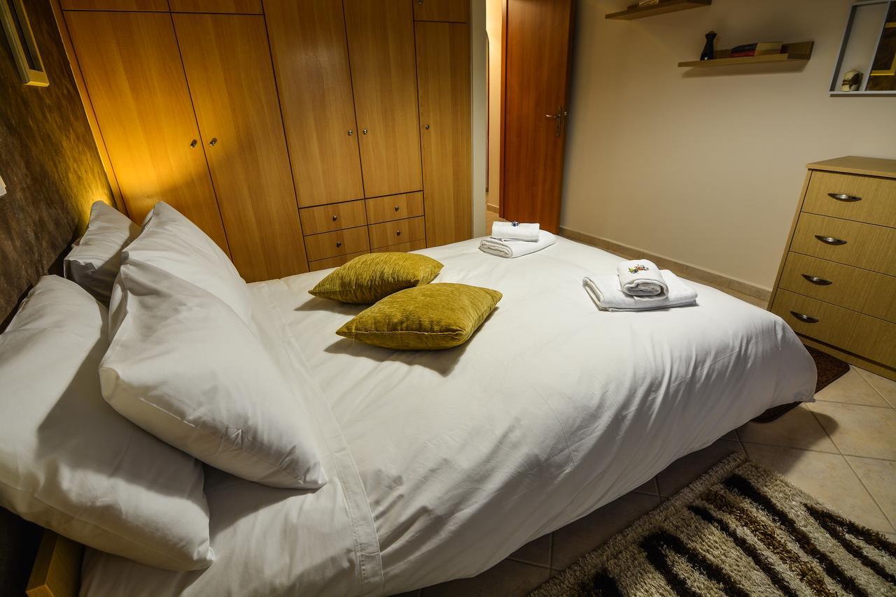 Theoni'S Apartments Xylokastro Luaran gambar